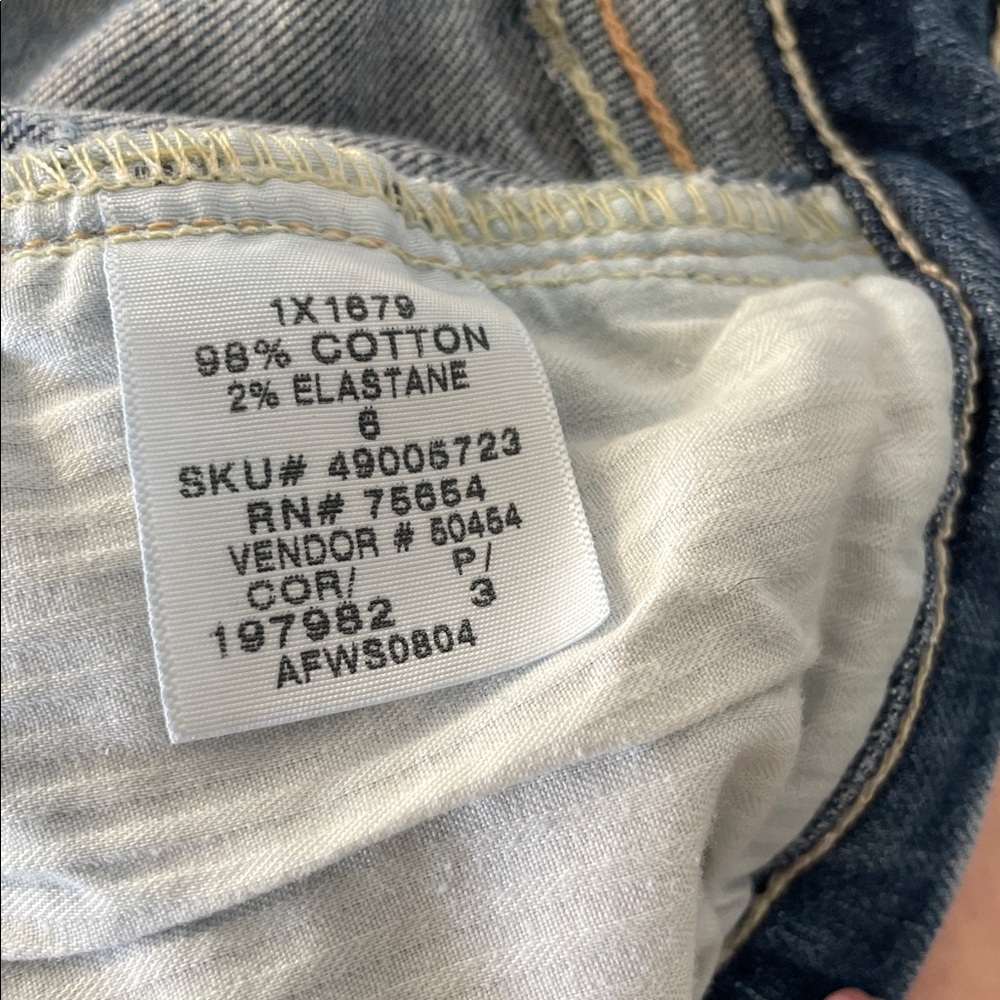 Abercrombie & Fitch Women’s Blue Denim Cutoff Shorts Distressed Hem - Stretch 6 - Picture 6 of 8